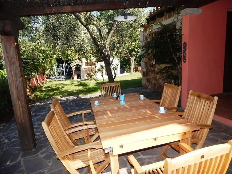 San Teodoro Suaredda Apartments
