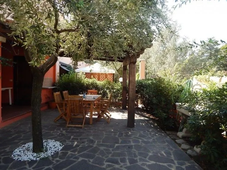 San Teodoro Suaredda Apartments