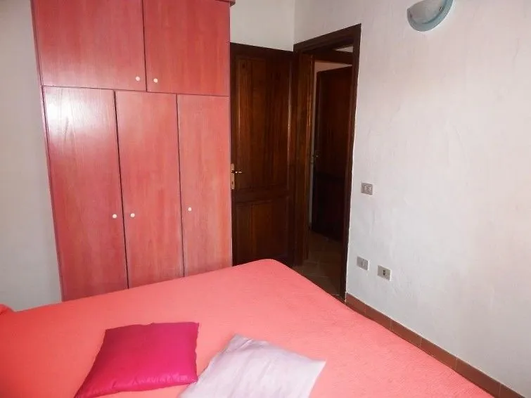 San Teodoro Suaredda Apartments